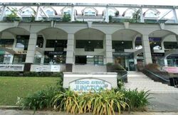 Linden Drive (D11), Retail #521734591